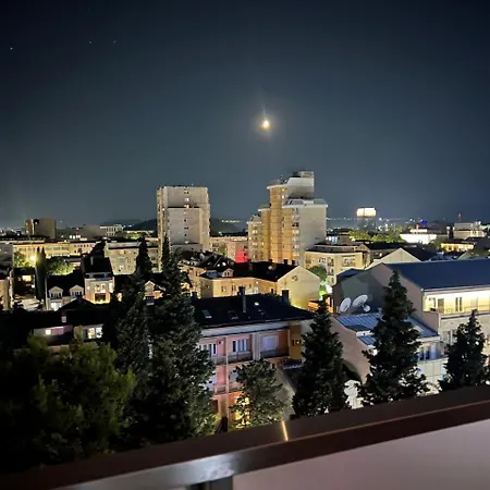 Urban Athos Appartement *