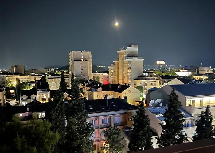 Urban Athos Appartement *